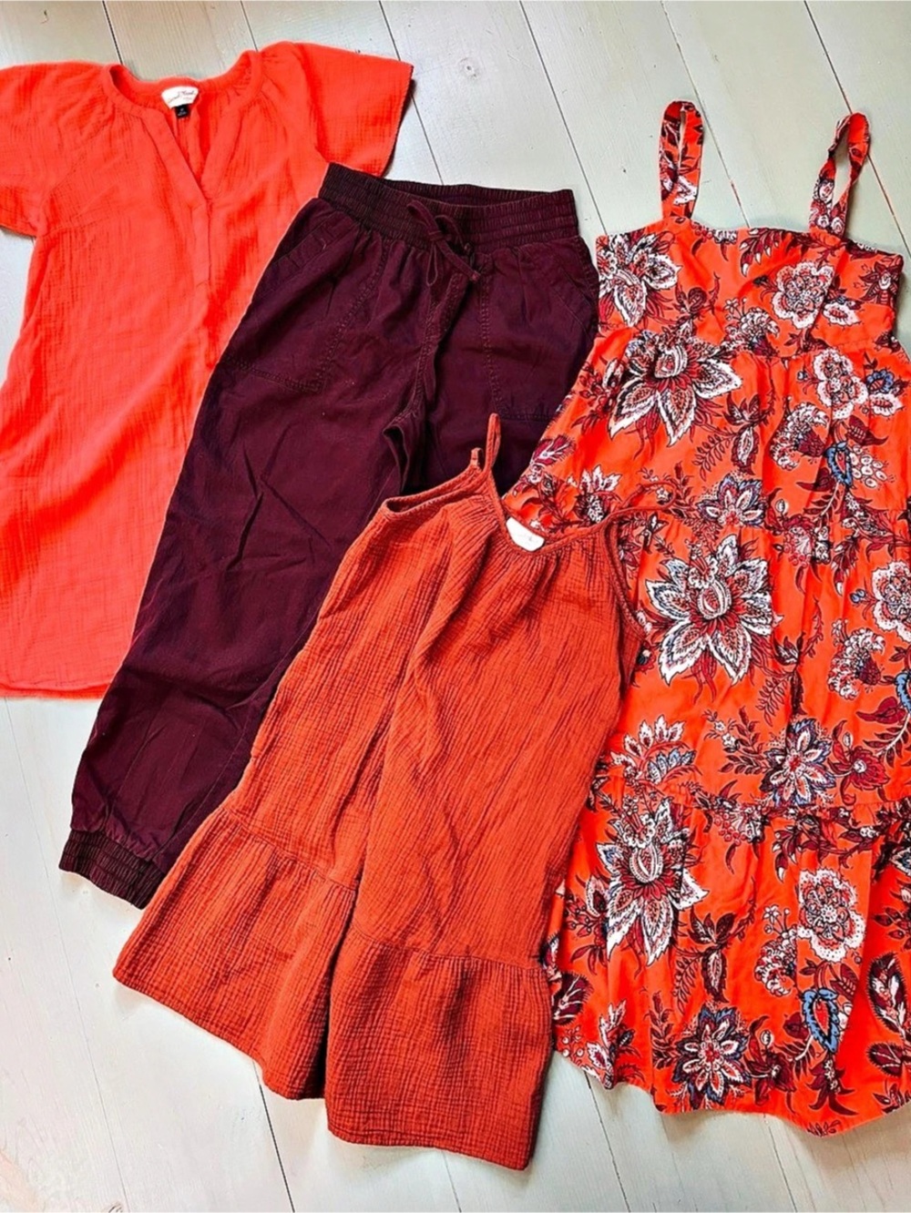 Women's Clothing Lot in Red & Purple